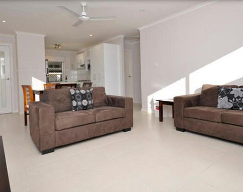 Middlemount Capricorn Villas מראה חיצוני תמונה