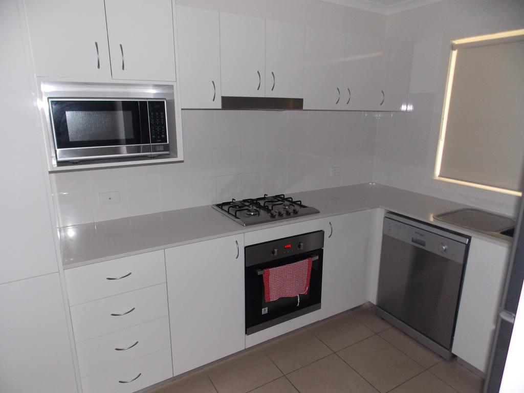 Middlemount Capricorn Villas מראה חיצוני תמונה